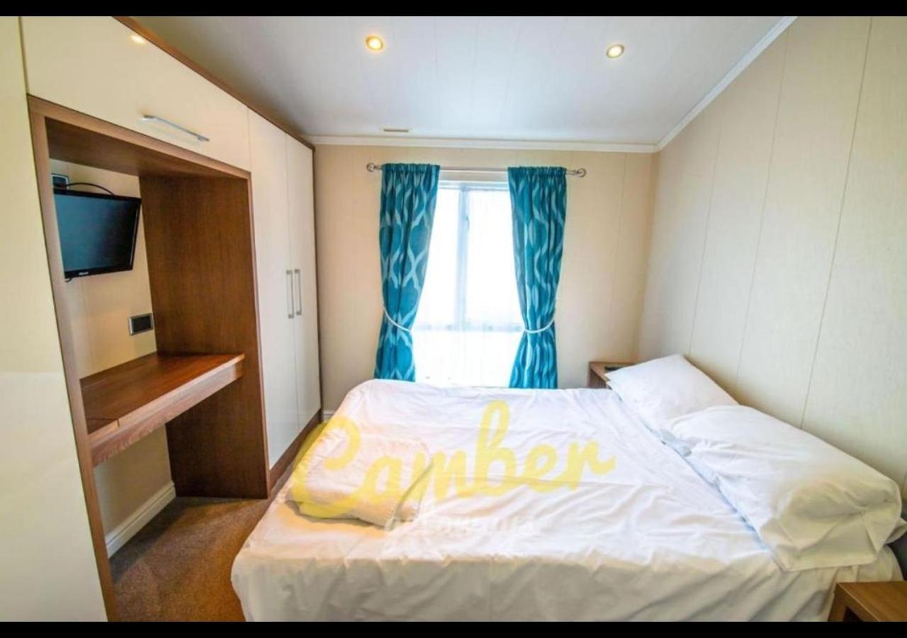 Mp768 - Camber Sands Holiday Park - Huge Lodge - Small Dog Friendly - Sleeps 8 외부 사진