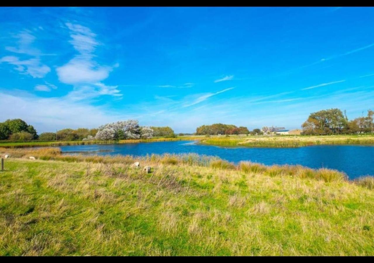 Mp768 - Camber Sands Holiday Park - Huge Lodge - Small Dog Friendly - Sleeps 8 외부 사진
