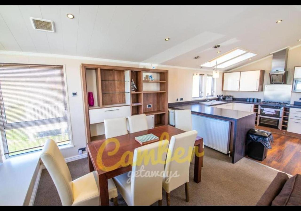 Mp768 - Camber Sands Holiday Park - Huge Lodge - Small Dog Friendly - Sleeps 8 외부 사진