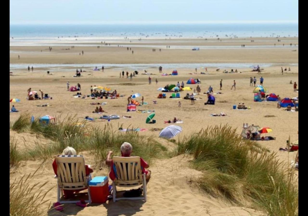 Mp768 - Camber Sands Holiday Park - Huge Lodge - Small Dog Friendly - Sleeps 8 외부 사진