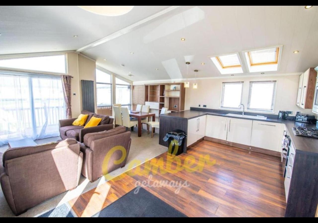 Mp768 - Camber Sands Holiday Park - Huge Lodge - Small Dog Friendly - Sleeps 8 외부 사진